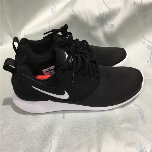 nike lunarsolo women's running shoes